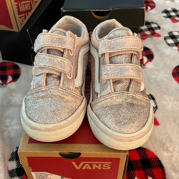 Vans Other - Sparkly pink vans